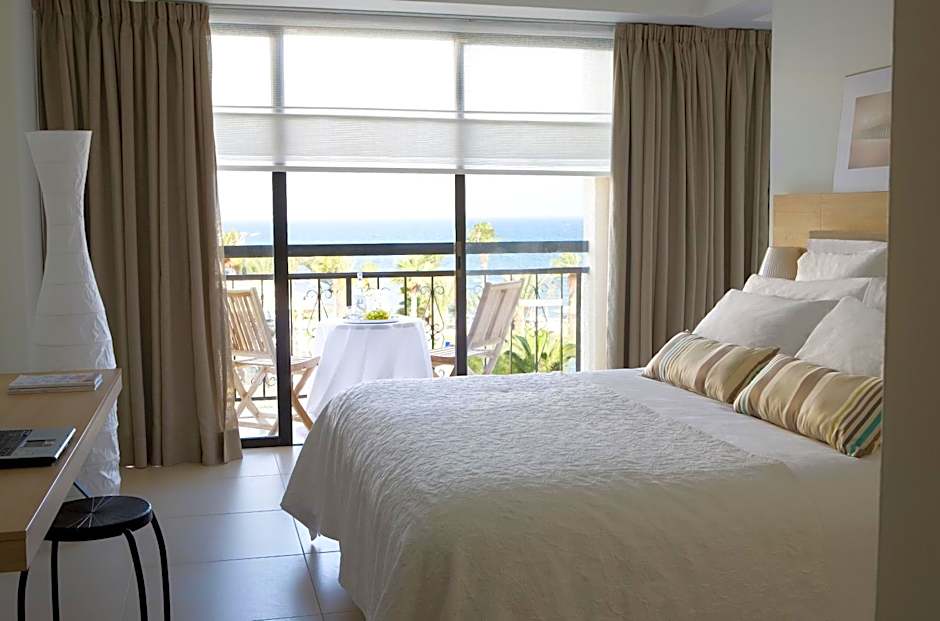 Photo 1 of 15 of Executive 1 Double Bed or 2 Beds, Sea View
