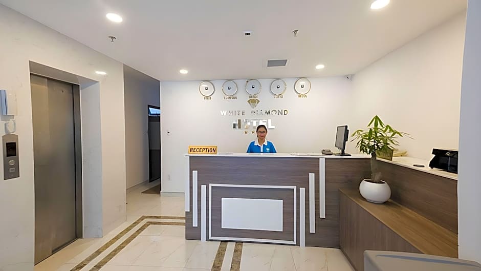 White Diamond Airport Hotel 