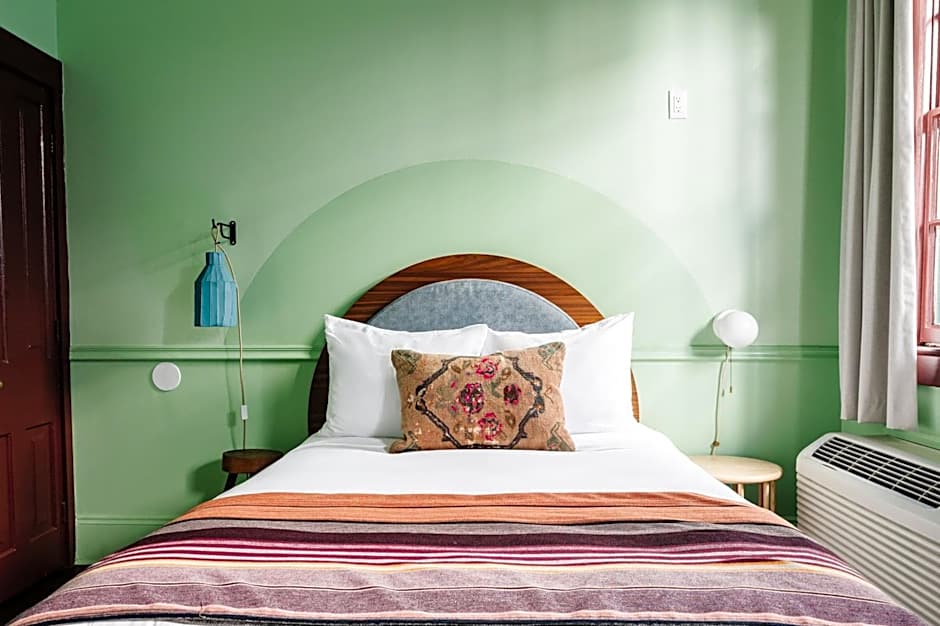 The Frenchmen New Orleans by Kasa Living