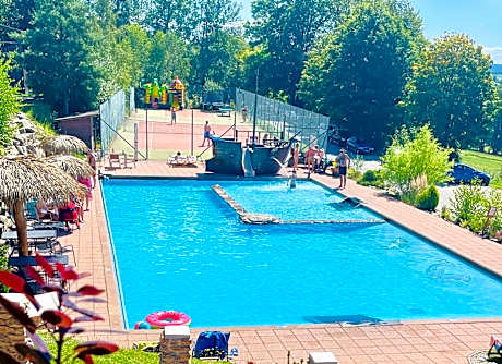 Spa Hotel Podlesí - Walldorf a Pohádková vesnička