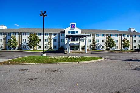 Motel 6-Whitby, ON - Toronto East