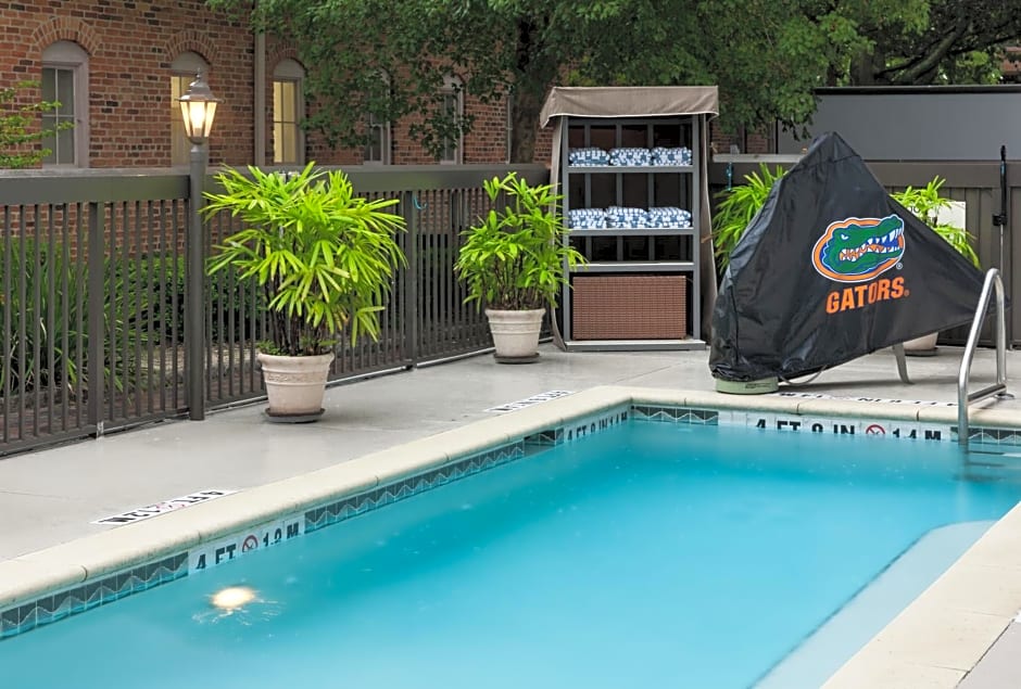 Hampton Inn & Suites Gainesville Downtown