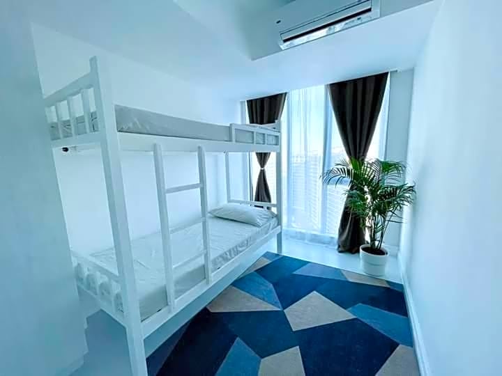 Santorini Penthouse - Azure Urban Resort Residences