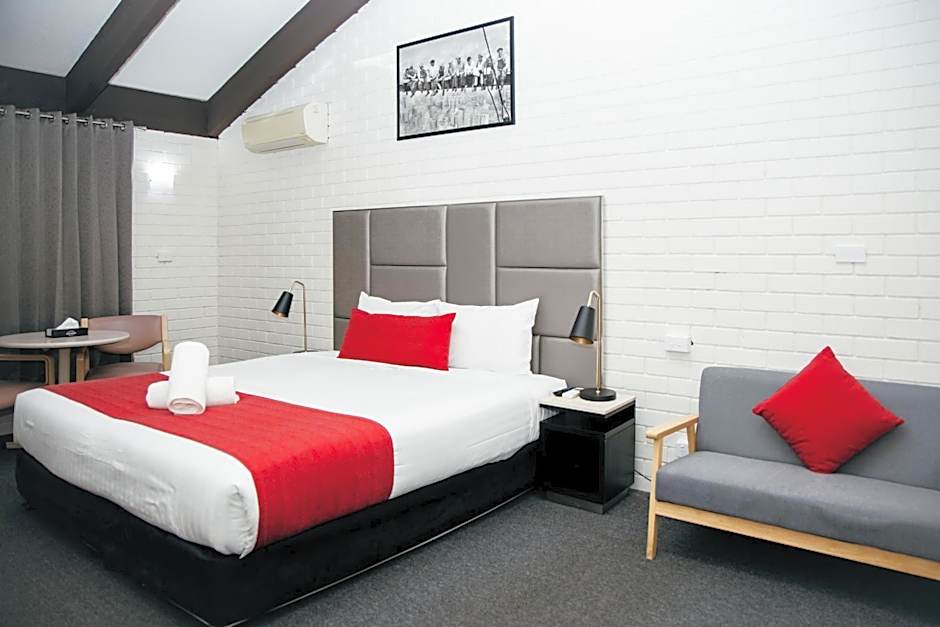 All Travellers Motor Inn