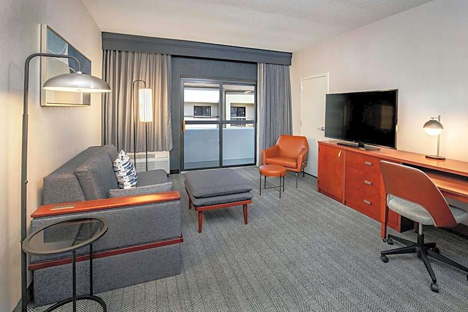 Courtyard by Marriott Boston Andover