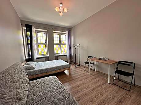 Basic Triple Room with Shared Bathroom