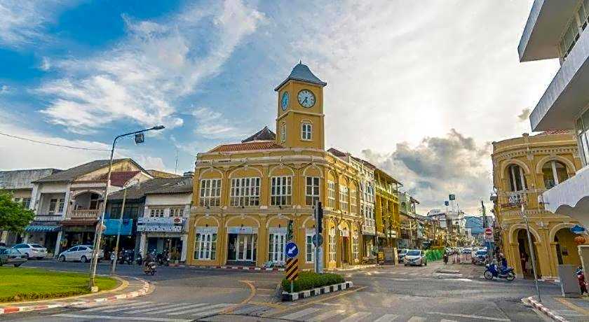 Hotel De Ratt Phuket