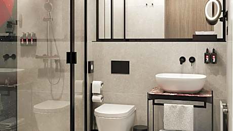 Superior Twin Room with Courtyard View