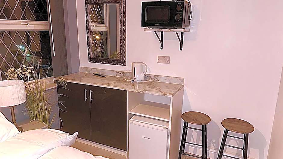 Blok 3 -Jacuzzi Suites, Apartment & Ensuite Rooms