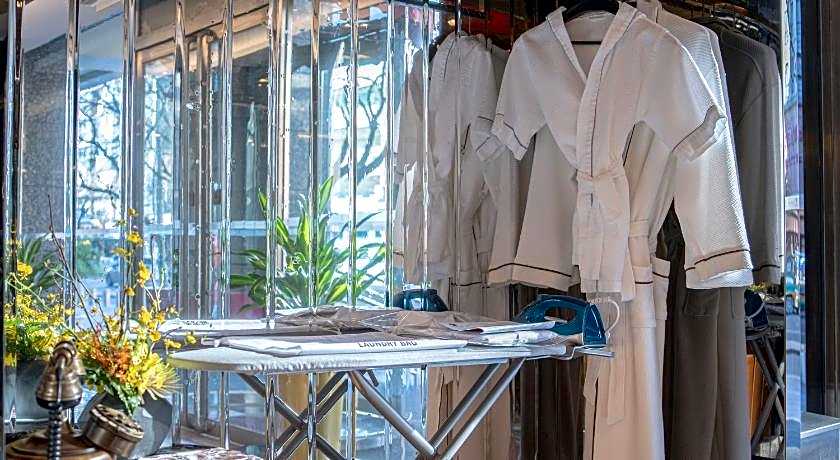 Sunworld Dynasty Hotel