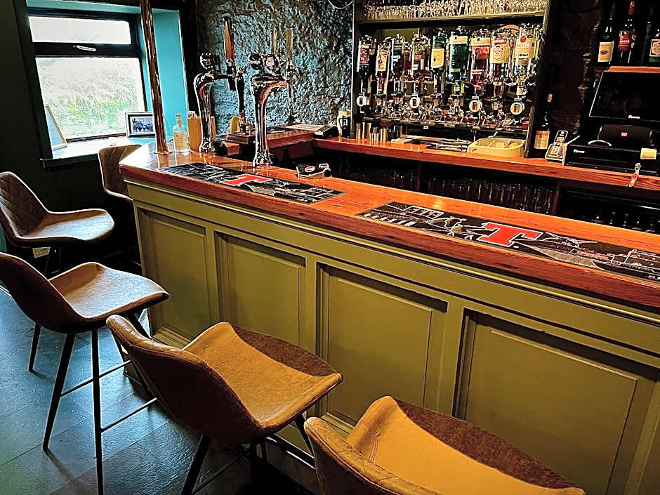 The Horseshoe Inn
