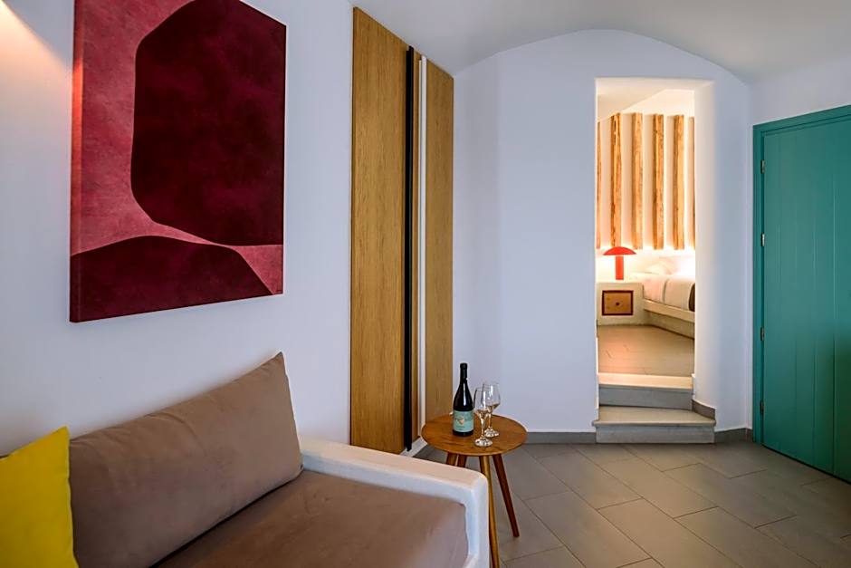 Neptune Luxury Suites