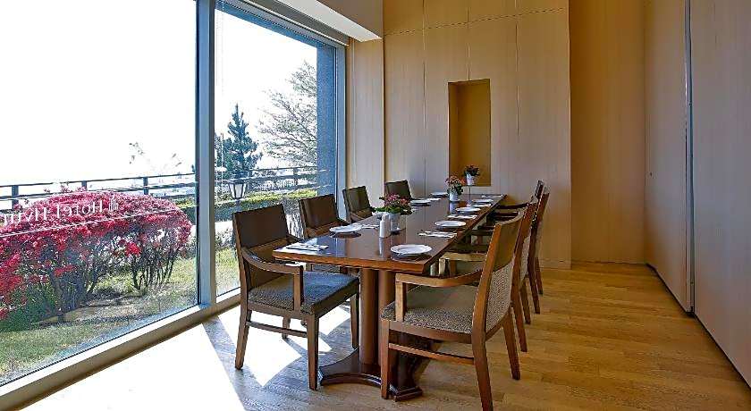 Hotel Hyundai by Lahan Mokpo