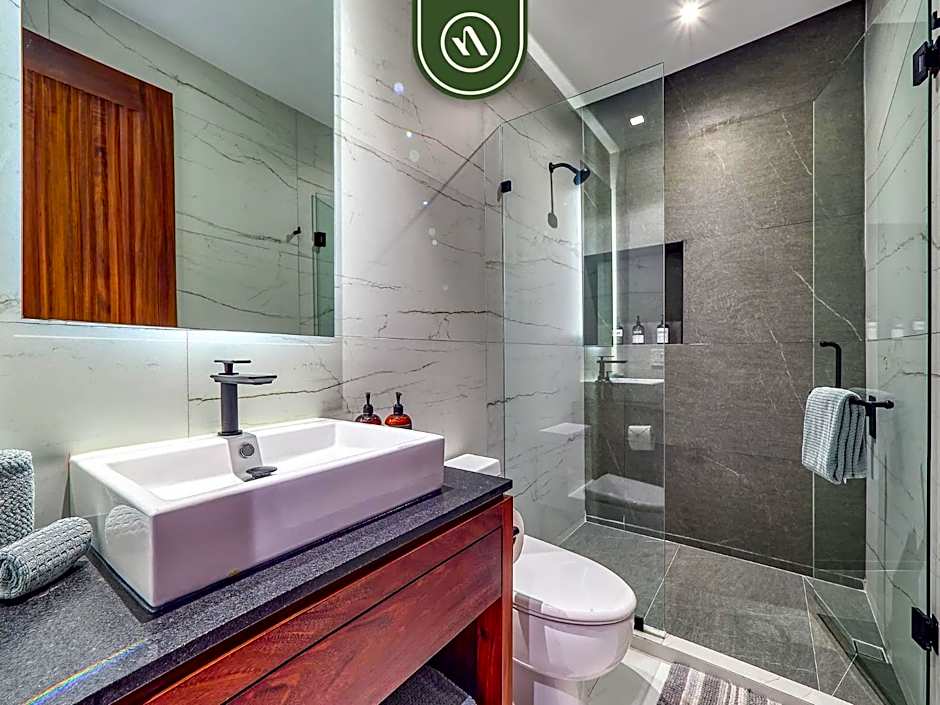 Amazing 1 BR Condo with Terrace - Rooftop Pool