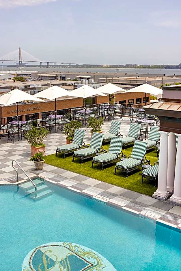 Market Pavilion Hotel