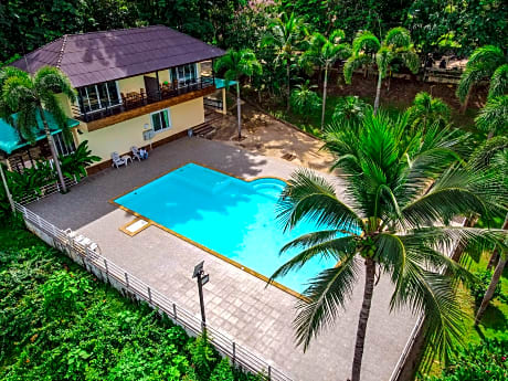 Pechmaneekan Beach Resort