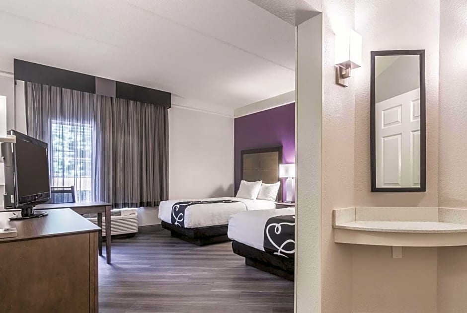 La Quinta Inn & Suites by Wyndham Atlanta Conyers