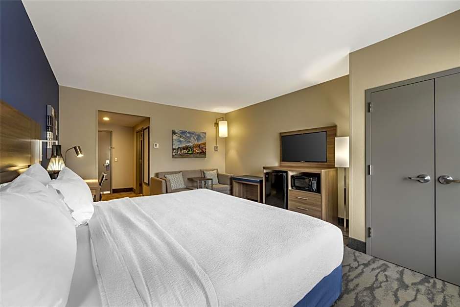 Best Western Plus Castlerock Inn & Suites