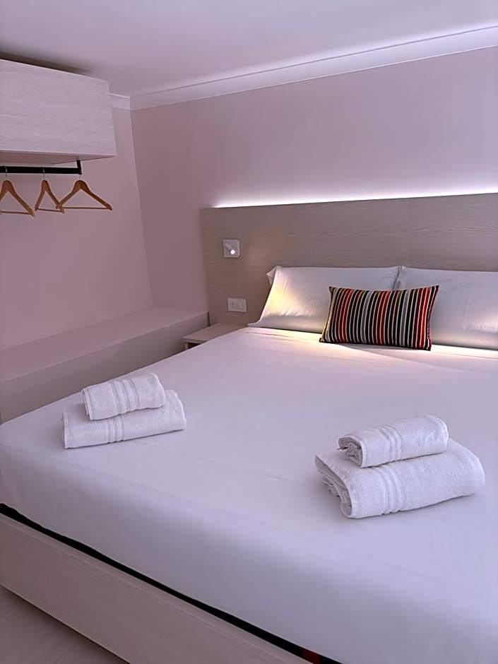Casa Blanca Rooms&Suites