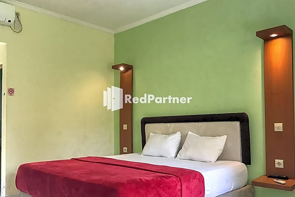 Pondok Mesari RedPartner Near Legian Beach