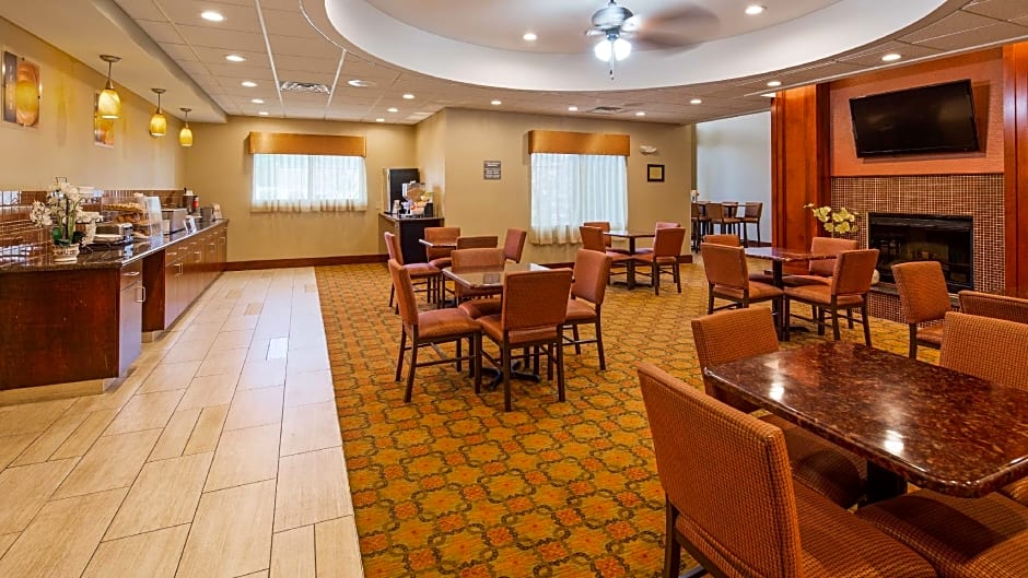 Best Western Plus Finger Lakes Inn & Suites