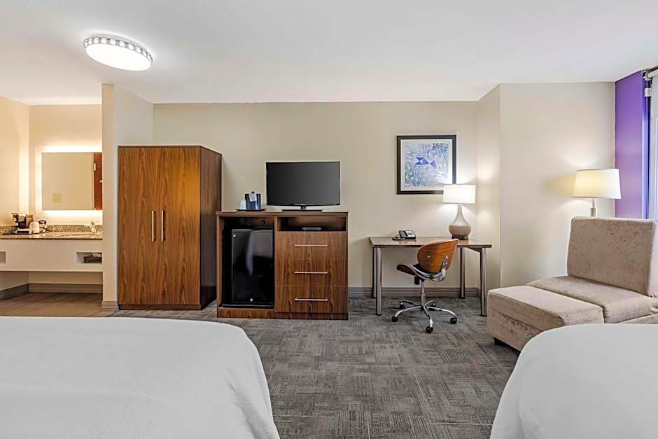 Best Western Plus Gen X Inn