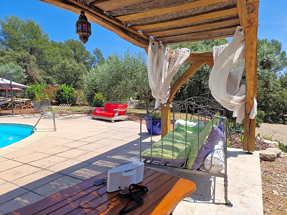 Le Petit Coin de Paradis