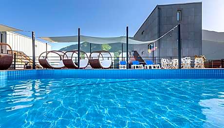 Gapyeong sweet i kids poolvilla