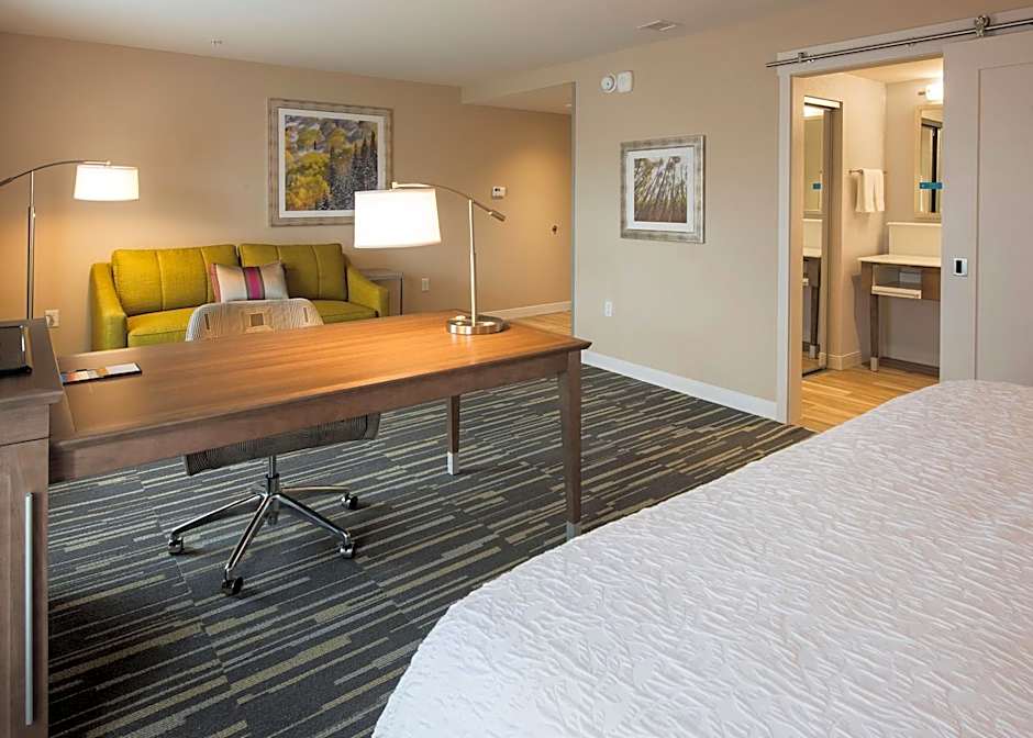 Hampton Inn By Hilton & Suites Seattle/Redmond Wa