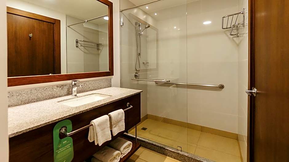 Holiday Inn Guayaquil Airport By IHG