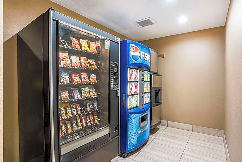 MainStay Suites Cedar Rapids North - Marion – Cedar Rapids, IA