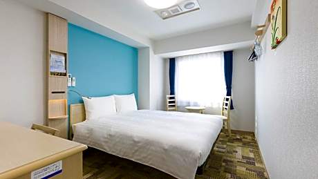 Queen Room - Non-Smoking