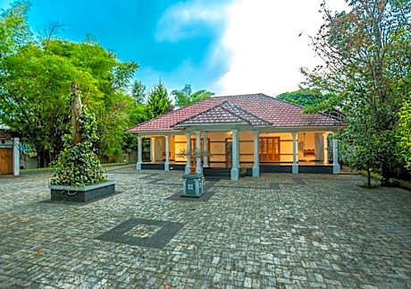 Spezia Natural Resort By Voye Homes