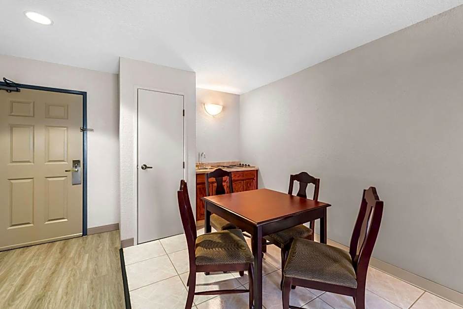 Country Inn & Suites by Radisson, Hot Springs, AR