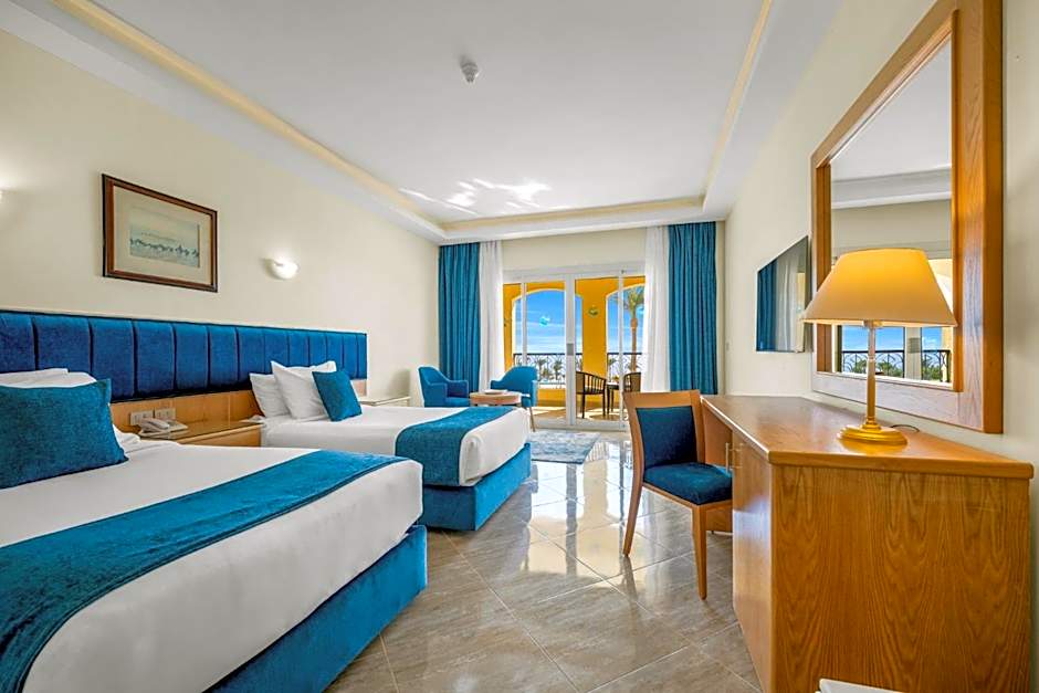 Photo 1 of 4 of Deluxe, Sea View