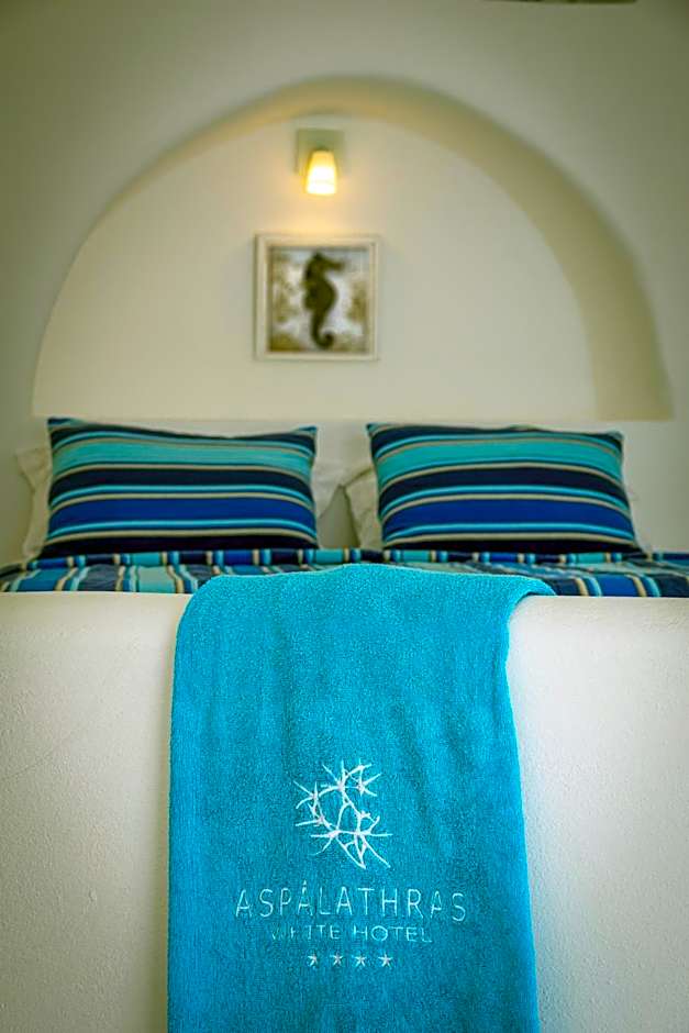 Aspalathras White Hotel