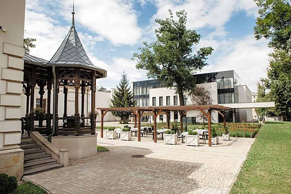 Polanka Conference Center