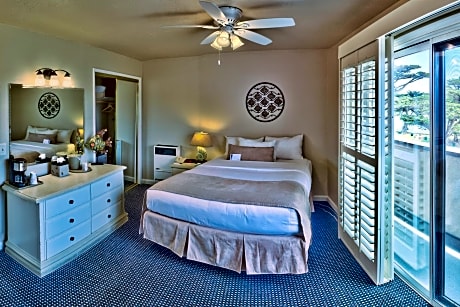 Queen Room with Balcony