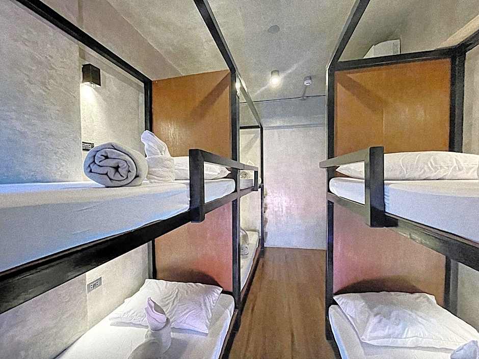 Shorebreak Hostel San Juan La Union