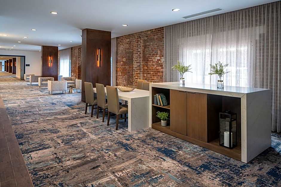 New Orleans Marriott Warehouse Arts District