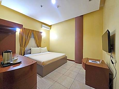 Standard King or Twin Room - No Window