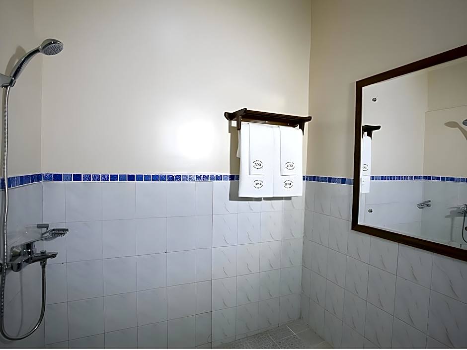 Hotel June Business Bed Breakfast