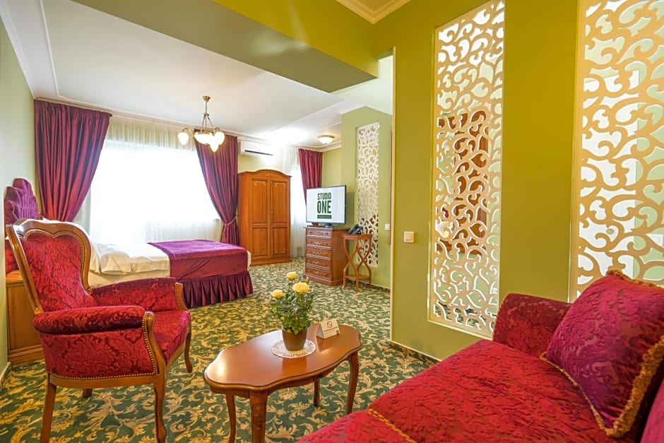 Studio One Accommodation Suites