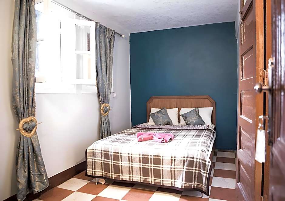 Photo 1 of 1 of Double En-Suite