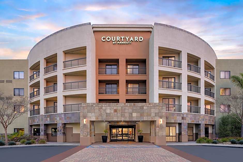 Courtyard by Marriott San Diego Central