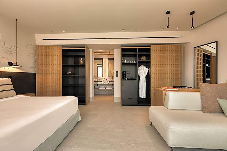 Domes Novos Santorini, Autograph Collection