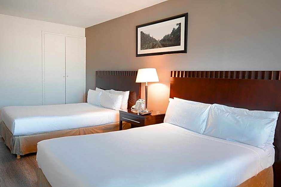 DiplomaticHotel