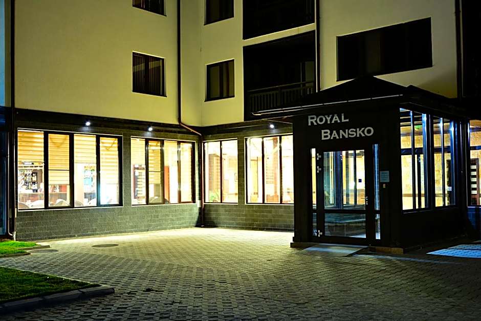 Royal Bansko - Family Apart Hotel With All Inclusive Light or HB&Drinks and Hot Pool & Jacuzzis