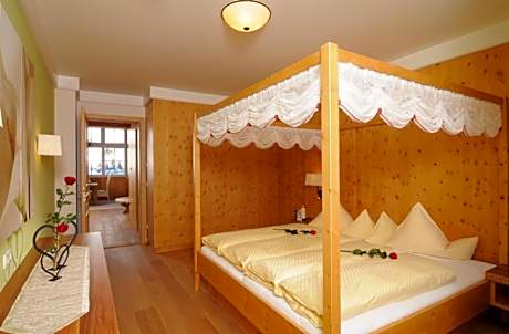 Suite with Sauna