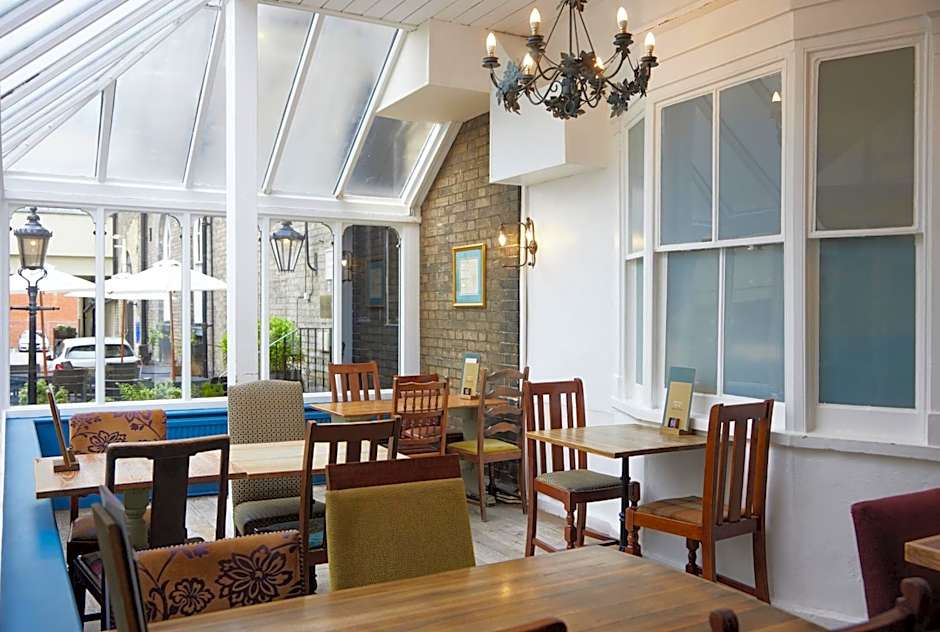 White Hart Hotel by Greene King Inns